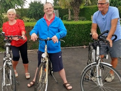 Op de fiets voor Pieter en zijn medebewoners.